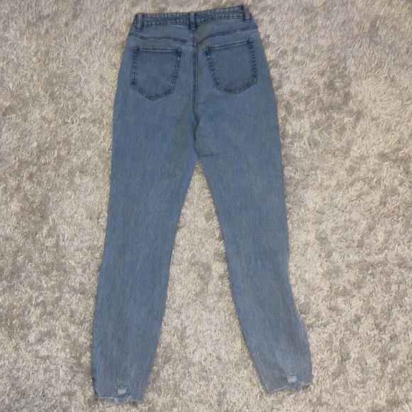 Juniors distressed/ripped denim jeans size:5 - Picture 2 of 5